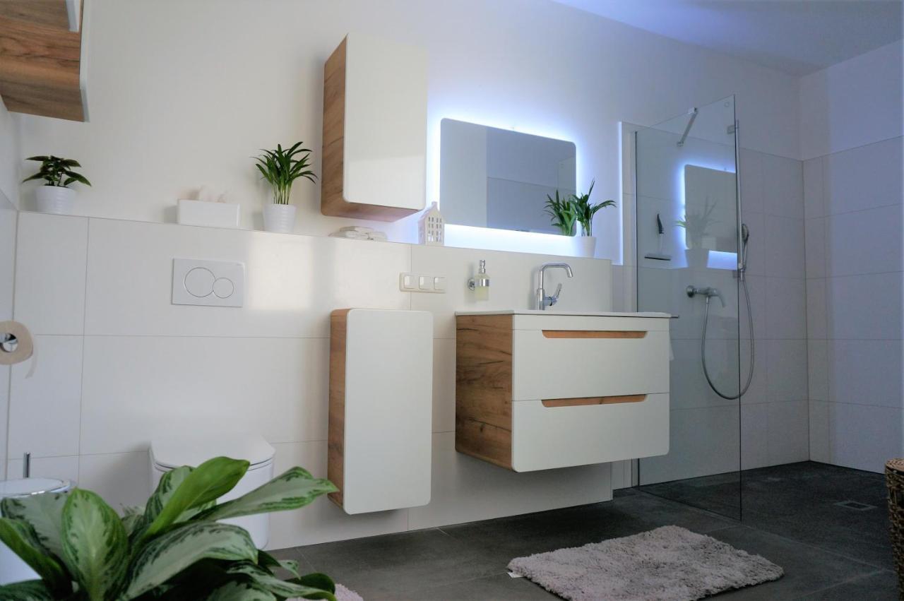 Mein Apartment, Stars Mit Balkon Und Klima Fuer Bis Zu 4 Personen Франкенталь Екстер'єр фото